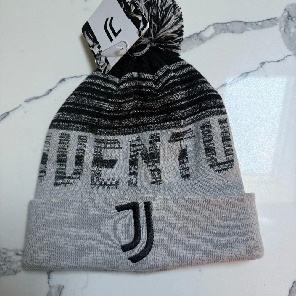 Juventus Black and Gray Beanie - Picture 1 of 2